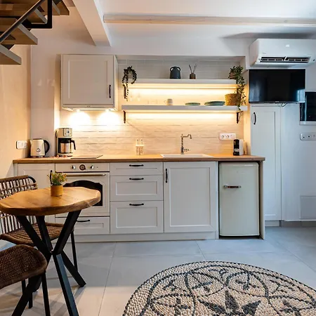 Mosaic Luxury *